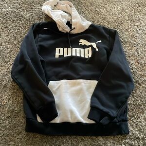 Puma hoodie size Small